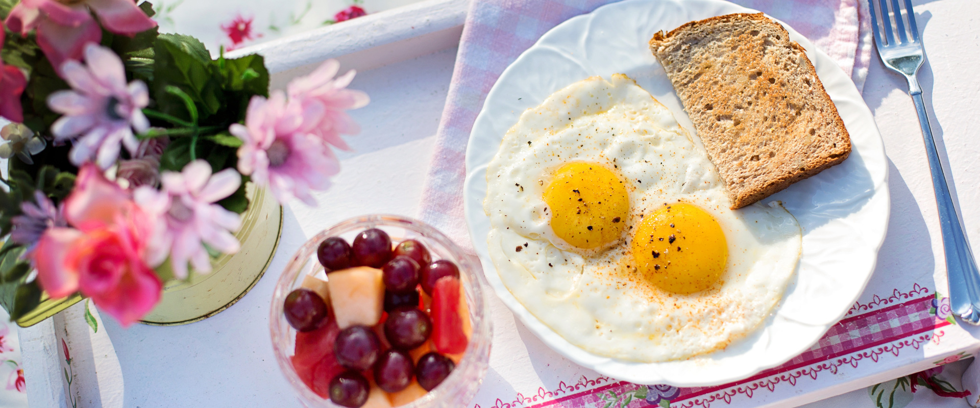 Foto: Frühstück mit Spiegeleiern